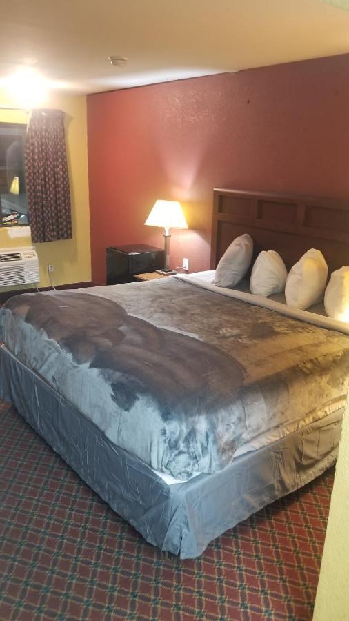 Hotel King Bed Hotel Room 110 Wi-Fi Booking Stillwater Exterior photo